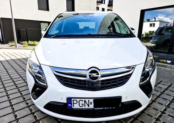 Opel Zafira cena 40900 przebieg: 182480, rok produkcji 2015 z Gniezno małe 232